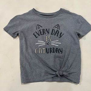 Carter’s kid grey t-shirt. Size 7